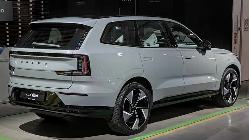 Volvo EX90 elbil på bilmesse — LiDAR-teknologi kansellert av Volvo i 2026