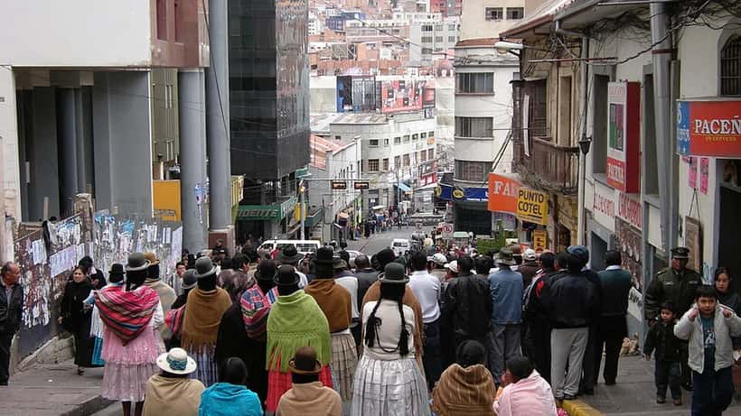 Bloqueio de rua em La Paz, Bolívia, durante os protestos de 2026