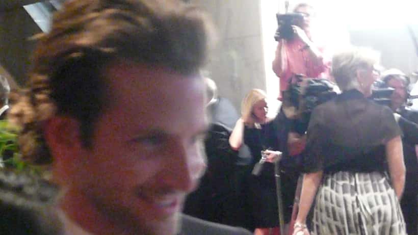 Bradley Cooper em evento público de cinema em Hollywood