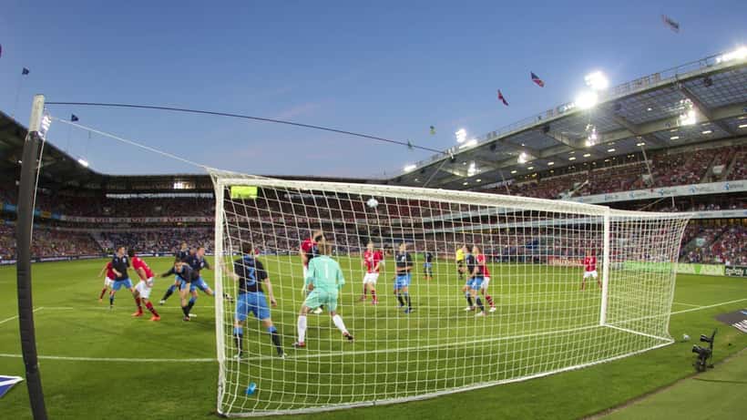 Norsk fotballkamp på stadion – FK Haugesund møter Ranheim i 1. divisjon 2026