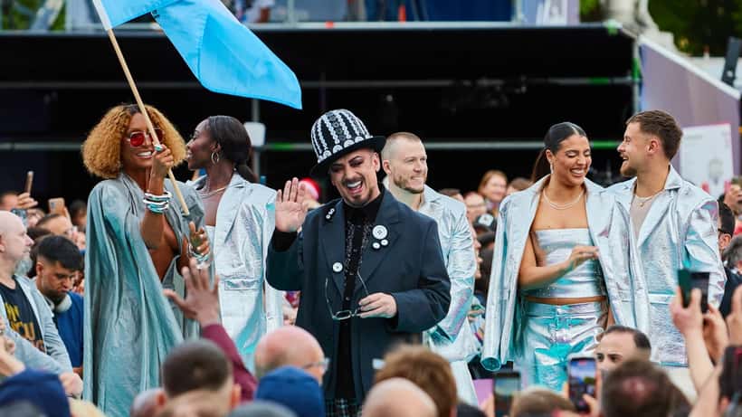 Senhit und Boy George beim ESC 2026 Turquoise Carpet Event in Wien, San Marino