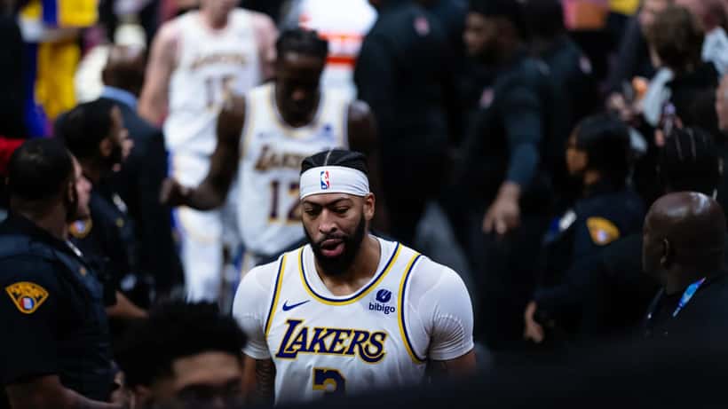 Anthony Davis in NBA uniform, representing athlete wealth management decisions