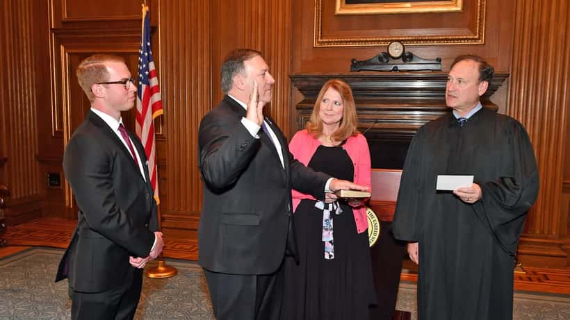 Le juge Samuel Alito lors de la prestation de serment de Mike Pompeo