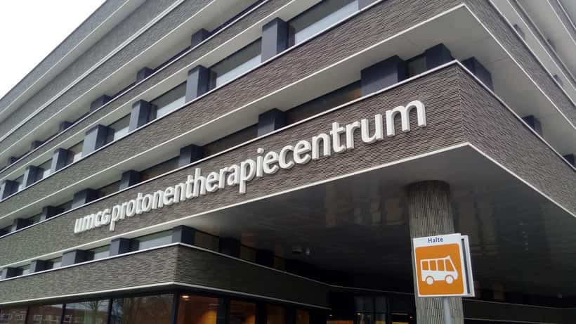 Het UMCG Protonentherapiecentrum in Groningen, het universitair medisch centrum dat op 23 juni 2026 te maken kreeg met rookontwikkeling