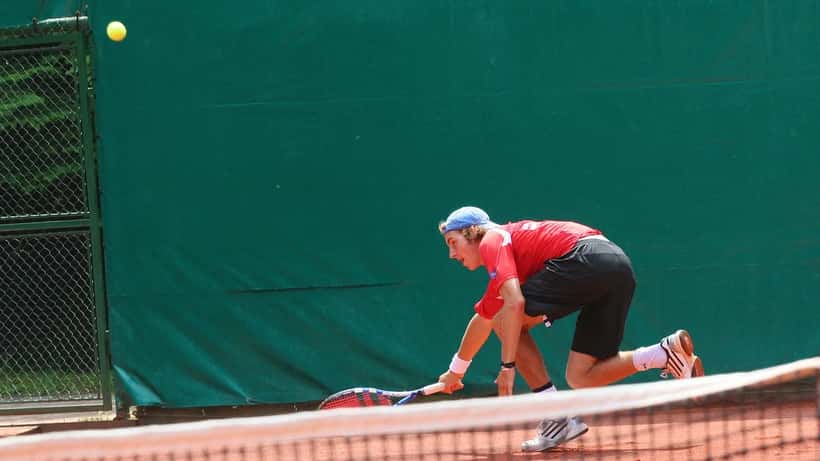 Jan-Lennard Struff beim Tennis beim Košice Open 2011
