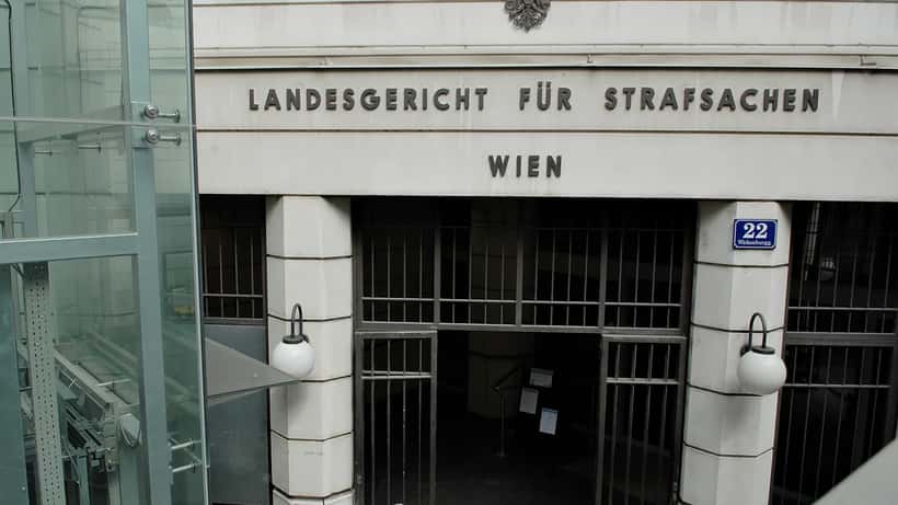 Eingang zum Landesgericht für Strafsachen Wien, Österreichisches Strafgericht