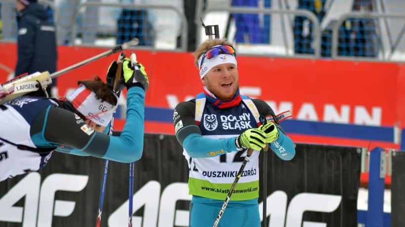 Emilien Jacquelin på ski under biathlonkonkurranse ved EM 2017
