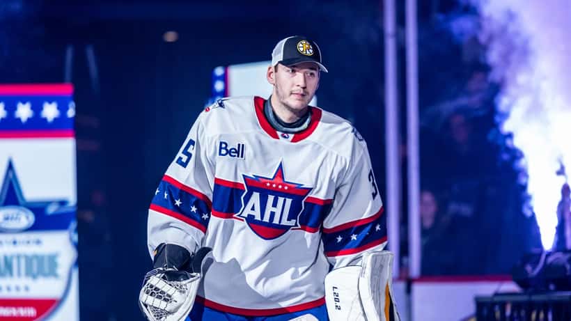 Brandon Bussi gardien lors du match des étoiles de la LAH 2023