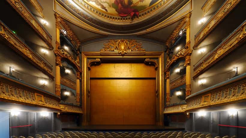 Scène du Théâtre Graslin de Nantes, symbole du spectacle vivant et des droits des artistes
