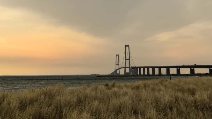 Storebæltsbroen set fra havet, Danmark 2018