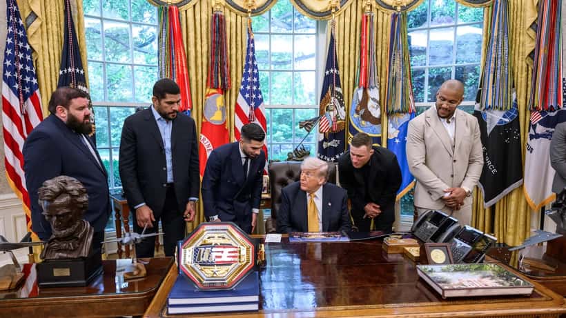 UFC-vechters en President Trump in het Oval Office van het Witte Huis, mei 2026