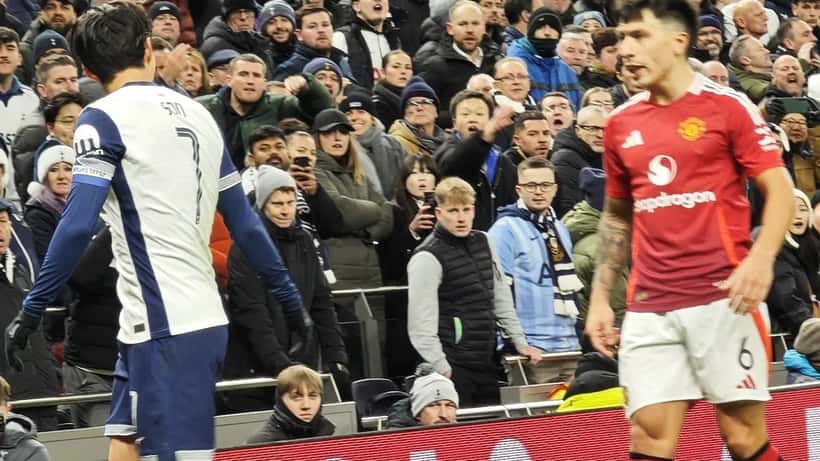 Son Heung-min em ação durante partida de futebol