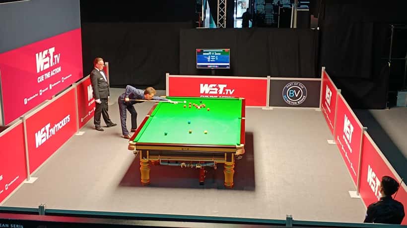 Ken Doherty playing snooker at a professional tournament, 2023