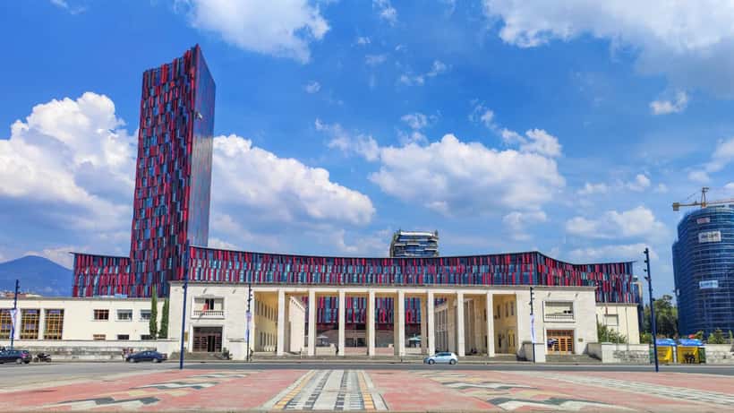 Air Albania Stadium à Tirana, lieu du match Albanie-Israël du 3 juin 2026