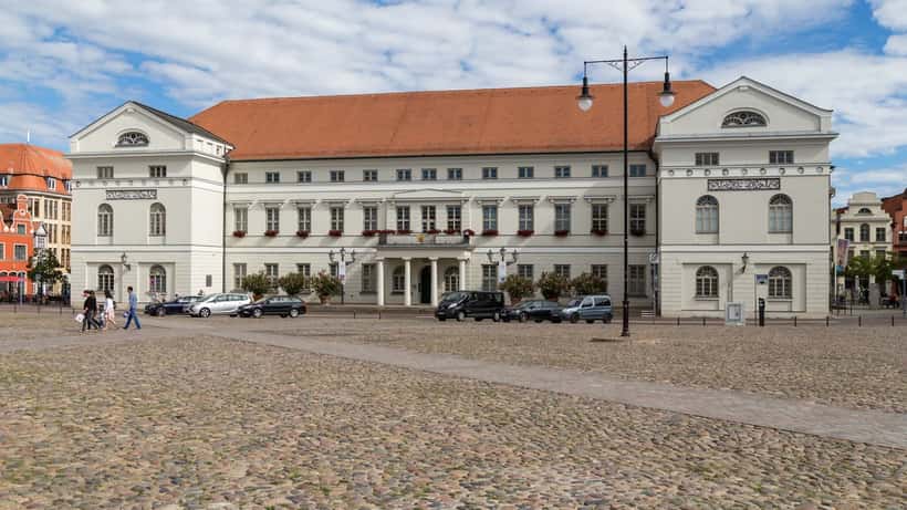 Marktplatz und Rathaus der Hansestadt Wismar — Bürgermeisterwahl 2026