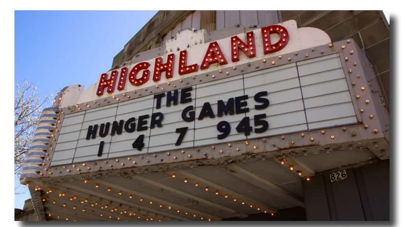 Hunger Games film promovering med fakkel og pil-symbol fra franchise