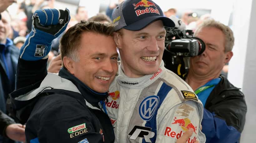 Jari-Matti Latvala ralliauto kilpailussa