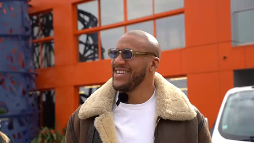 Ciryl Gane lors de sa visite au centre d'entraînement du MHSC
