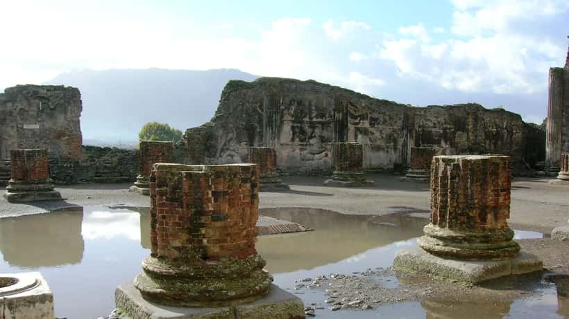 Basilica della Madonna del Rosario di Pompei, vista esterna
