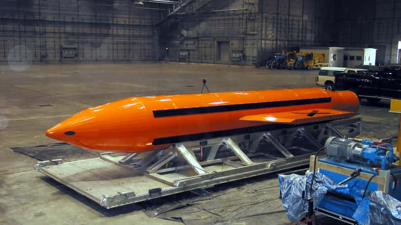 Amerikansk MOAB-bombe, GBU-43/B, fotografert av det amerikanske forsvarsdepartementet
