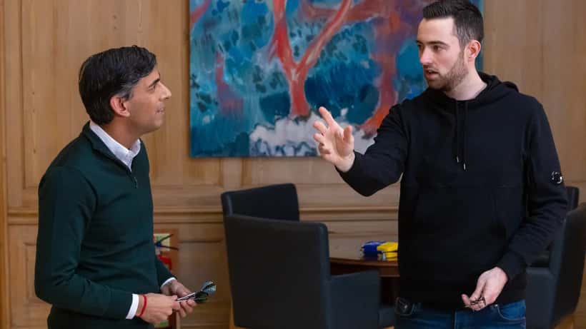 Luke Humphries welcomed at Downing Street after winning PDC World Darts Championship 2024