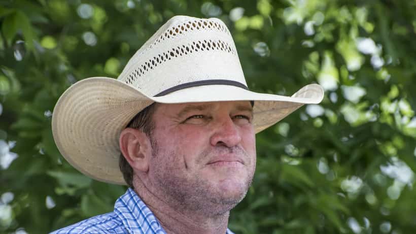 Cowboy på stor Texas ranch, illustrerer eiendomsrett og arvekonflikter i familiebruk