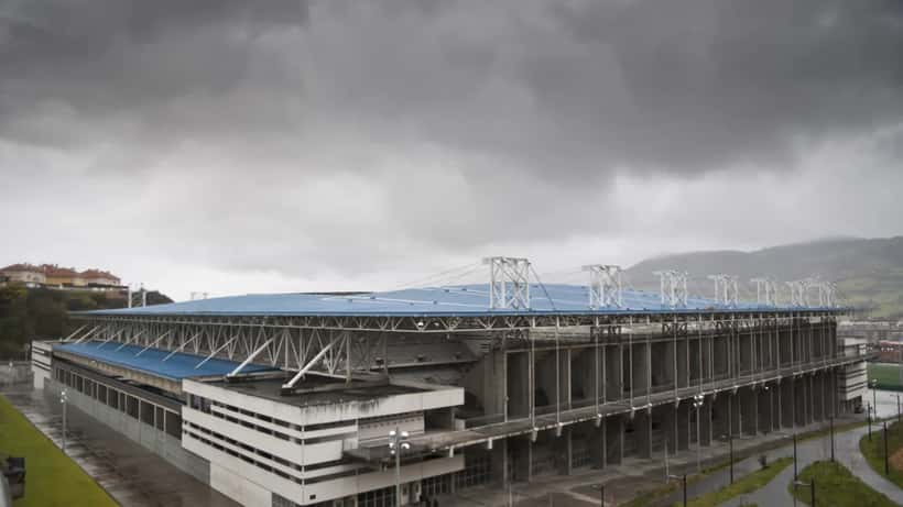 Vista panorámica del Estadio Carlos Tartiere de Oviedo, sede del Real Oviedo en La Liga 2026