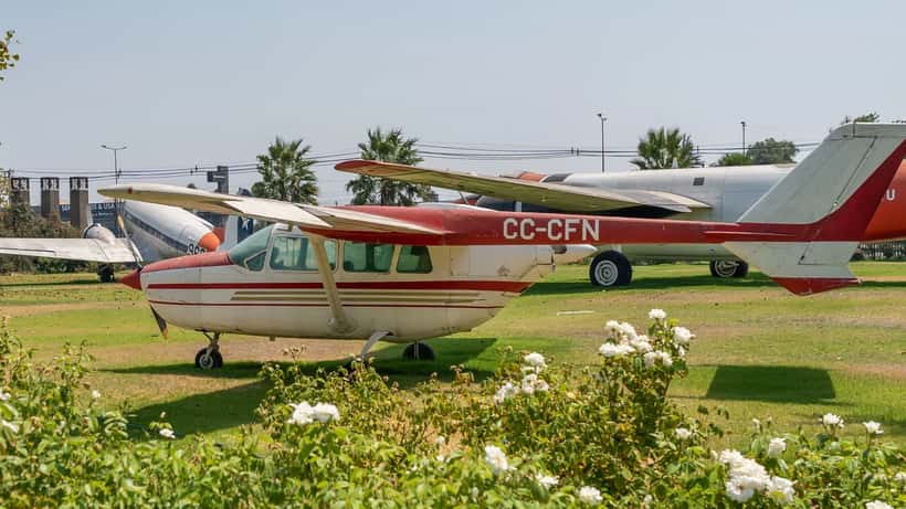 Cessna-fly i luften - illustrasjon for artikkel om flyulykke og passasjerrettigheter