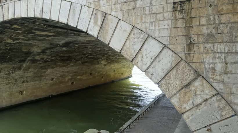 Pont sur la Seine à Paris — accident de bus à Juvisy-sur-Orge le 30 avril 2026