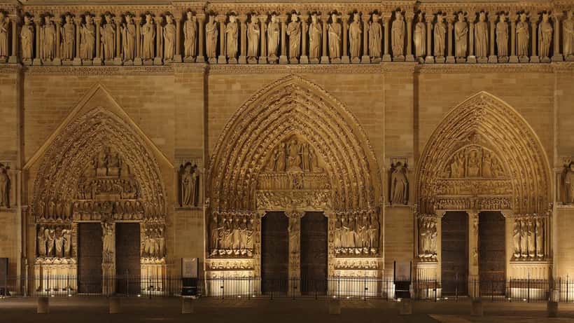 Façade ouest de la cathédrale Notre-Dame de Paris, site de la visite du pape Léon XIV le 25 septembre 2026