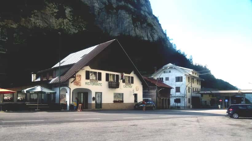 Serpentinen am Plöckenpass zwischen Kärnten und Friaul