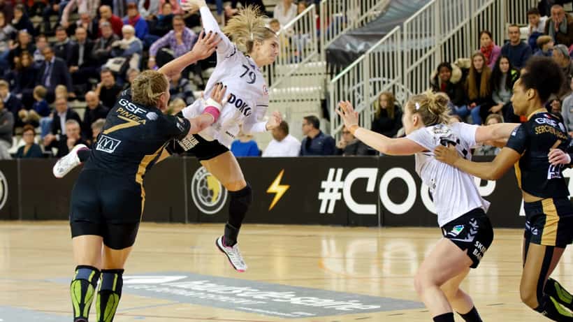 Estavana Polman in actie als handbalster, CC0 via Wikimedia Commons