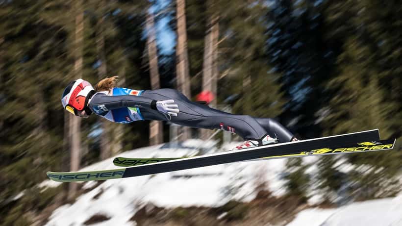 Lisa Eder beim Skispringen in Seefeld, Österreich
