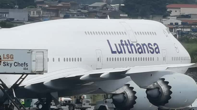 Lufthansa Boeing 747 am Boden – Pilotenstreik April 2026 trifft Hunderttausende Passagiere