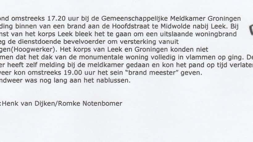Woningbrand in een Nederlandse straat met brandweer in actie