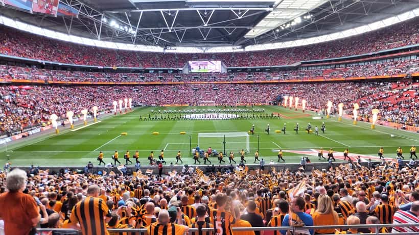 FA Cup Final 2014 Wembley Stadium mit Fans und Spielfeld
