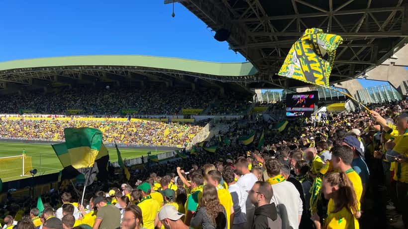 Supporters du FC Nantes dans les tribunes du stade de la Beaujoire lors d'un match de Ligue 1