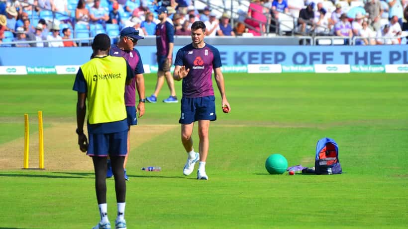 Jofra Archer with England teammates at the 2019 Ashes