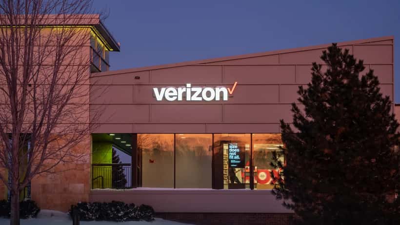 Verizon wireless retail store interior