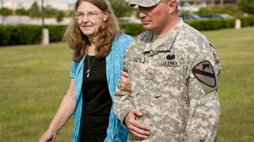 Sopravvissuti alla strage di Fort Hood al groundbreaking del memoriale, luglio 2014