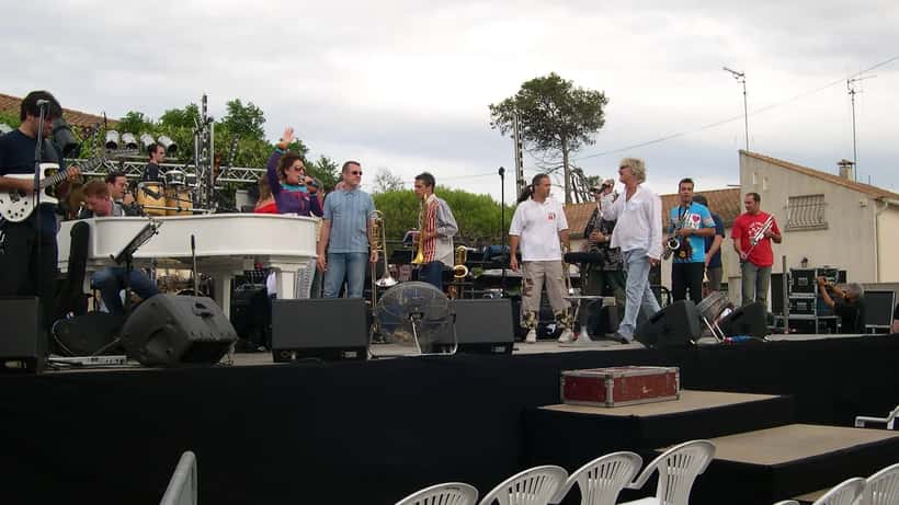 Patrick Sébastien lors d'une répétition de concert à Nissan lez Ensérunz, région de Cap d'Agde