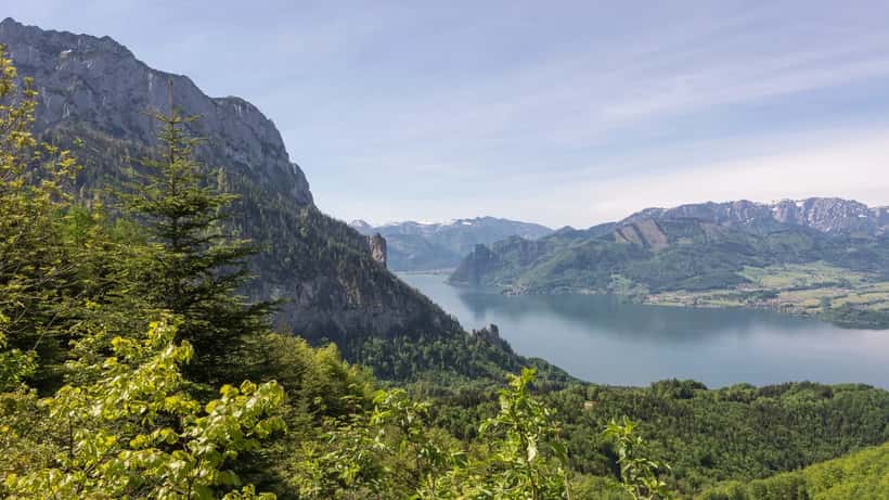 Der Große Traunstein und die Kaltenbachwildnis am Traunsee in Oberösterreich