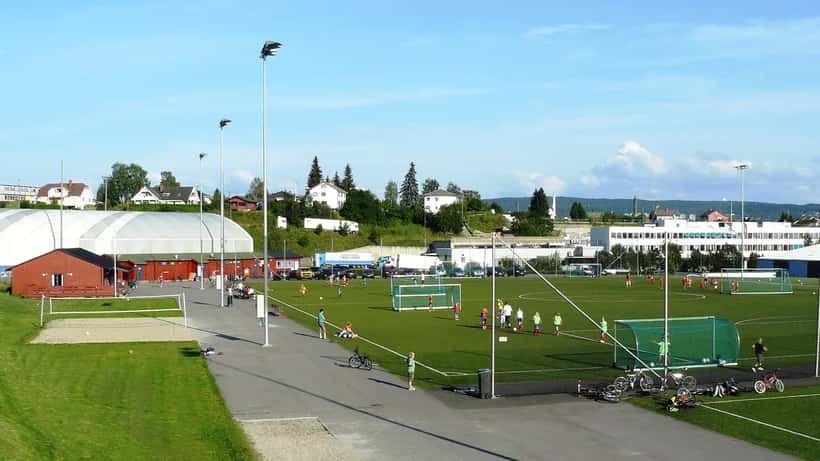 Lørenbanen idrettsanlegg i Oslo, fotball- og friluftsbane i Løren bydel