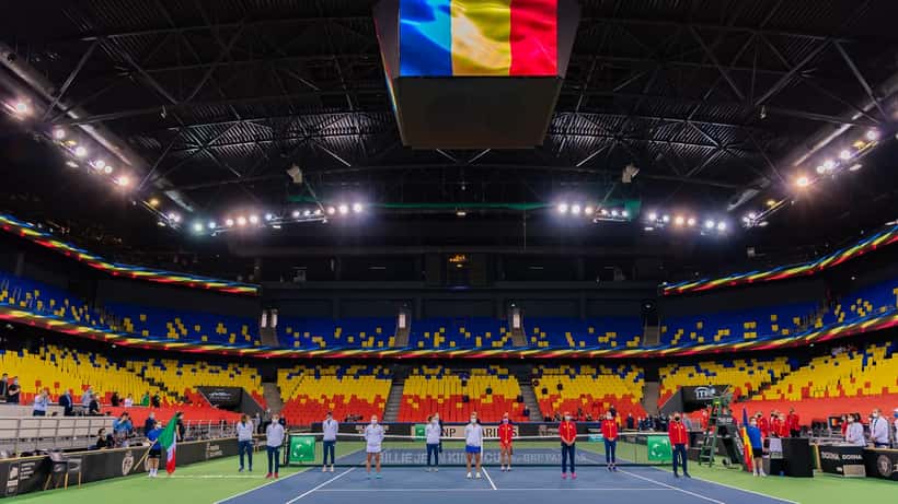 Tenniste italiane in azione durante la Billie Jean King Cup