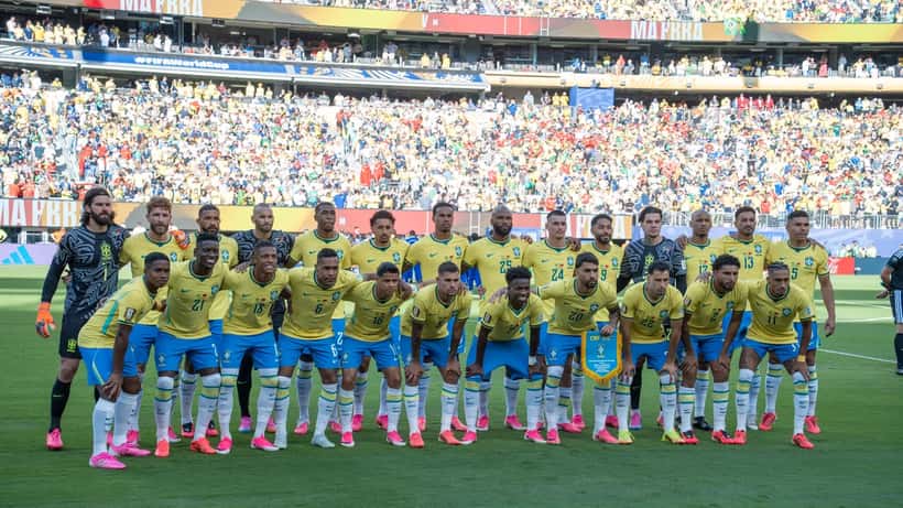 Seleção brasileira em amistoso internacional — direitos dos atletas no exterior