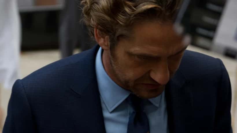 Gerard Butler lors d'un événement, illustrant la longévité physique des acteurs d'action hollywoodiens