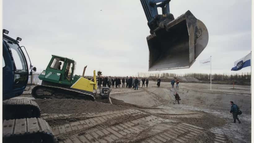 Graafmachines aan het werk bij een bouwproject in Nederland