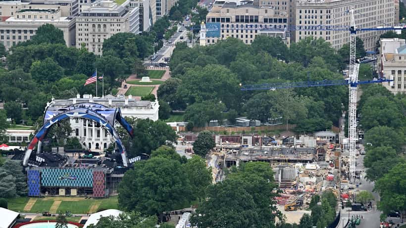 Arena UFC construite sur la pelouse sud de la Maison-Blanche pour l'UFC Freedom 250, juin 2026