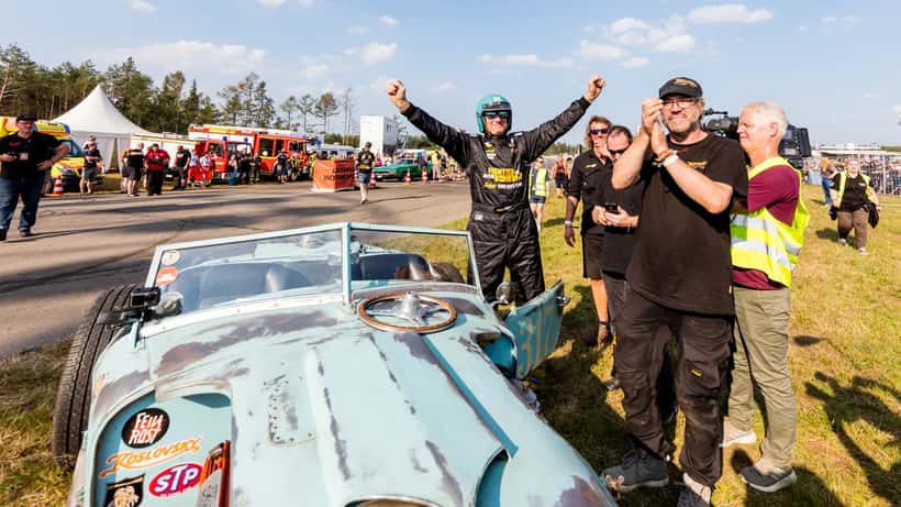 Konny Reimann bei einem Motorsport-Event – TV-Auswanderer vor dem Barbados-Umzug