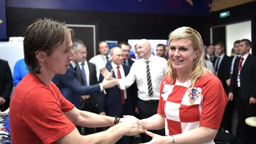 Luka Modrić møter den kroatiske presidenten etter VM-finalen 2018